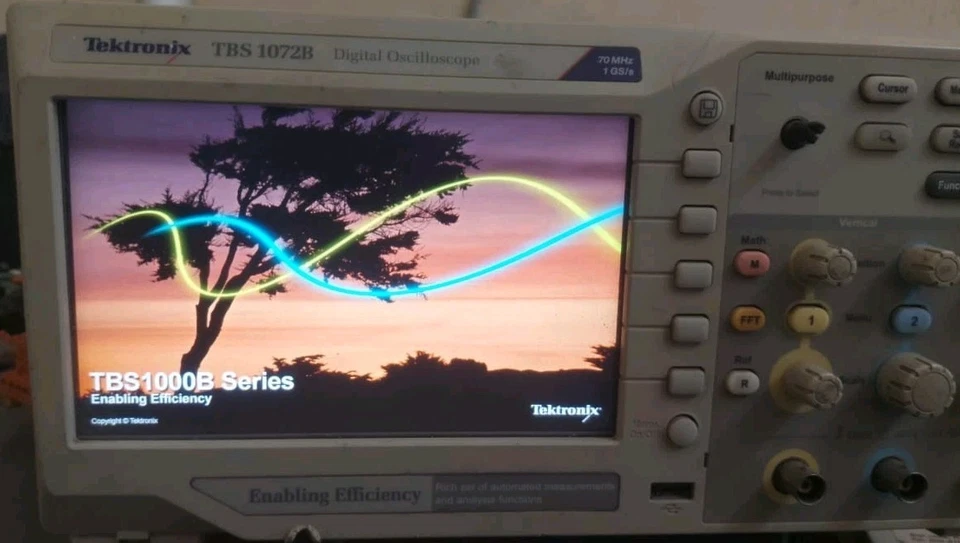 TEKTRONIX TBS 1072B DIGITAL OSCILLOSCOPE 70MHz 1 GS/s TBS1072B